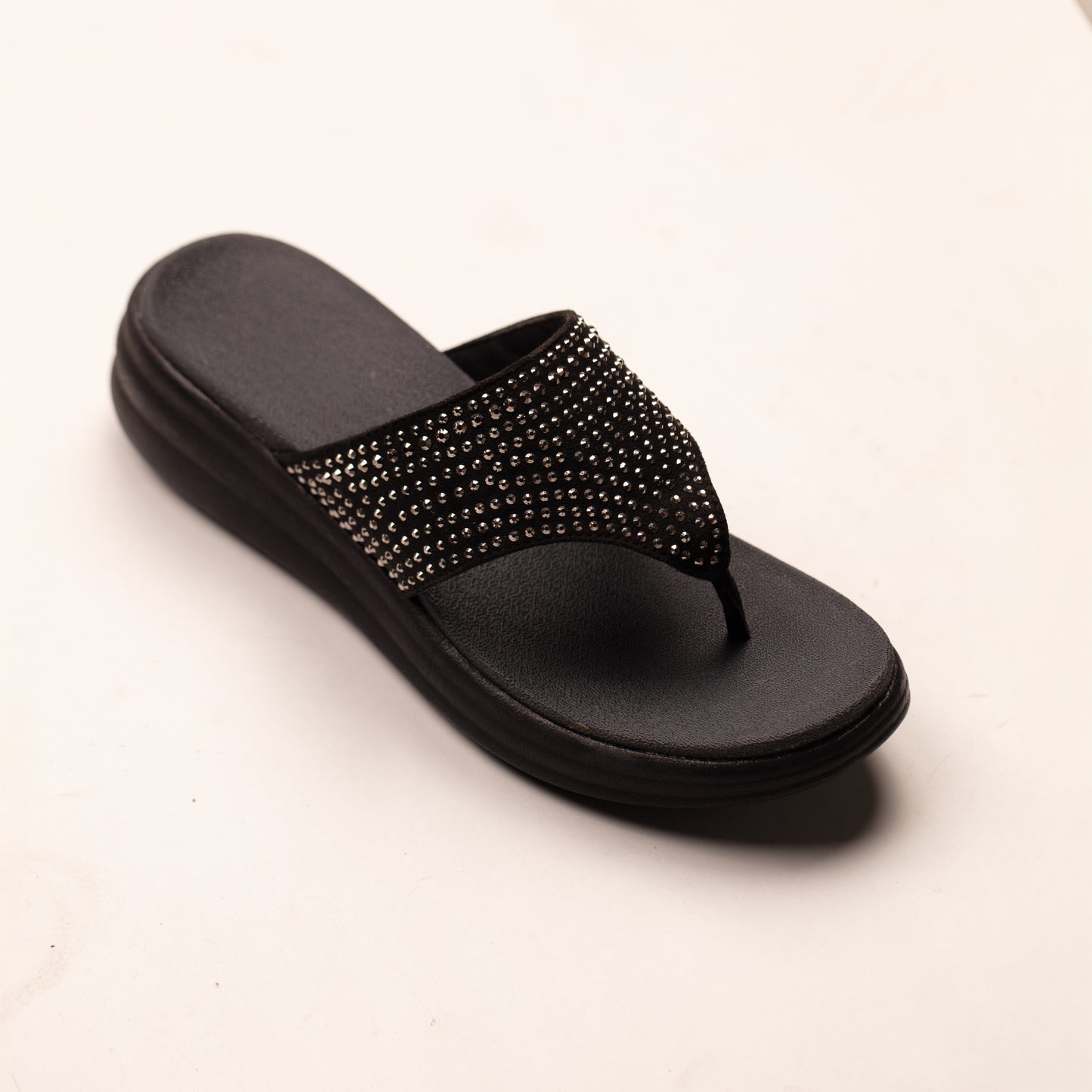 Tanvi V-strap comfort flats in black