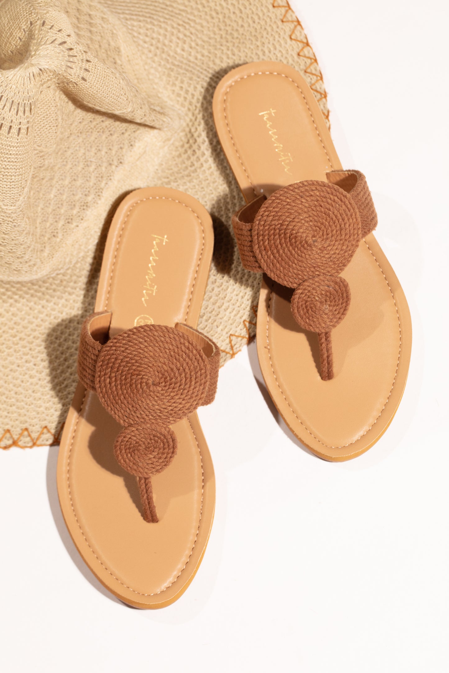 Isla flats in Brown