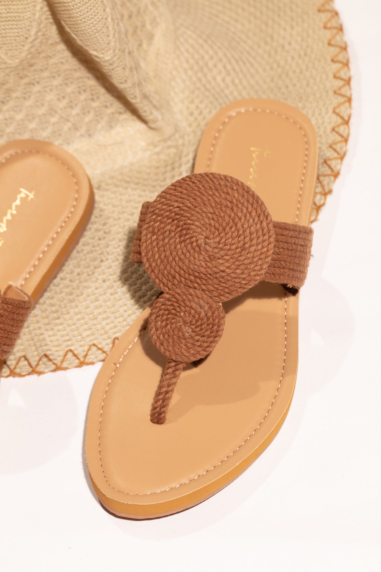 Isla flats in Brown