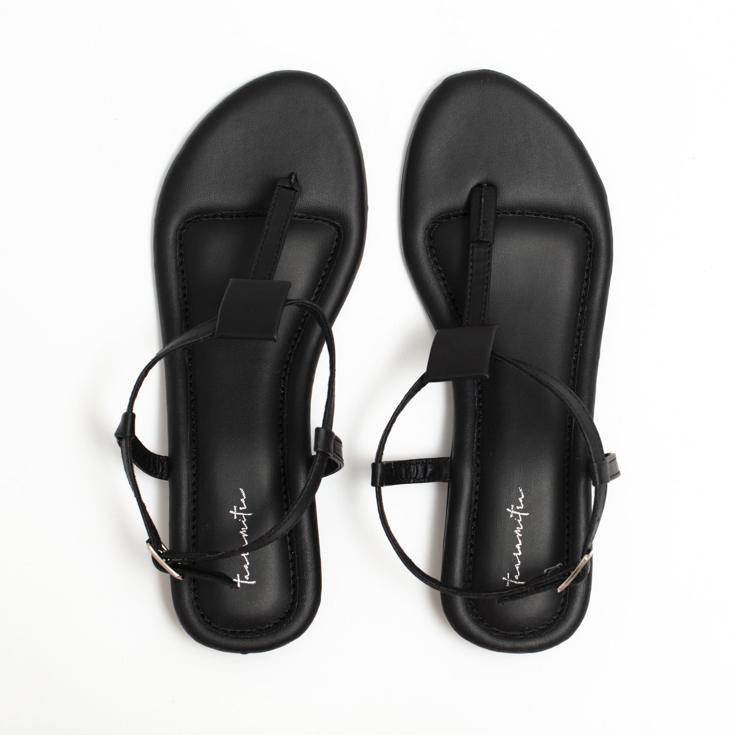 Lincy sandals in black
