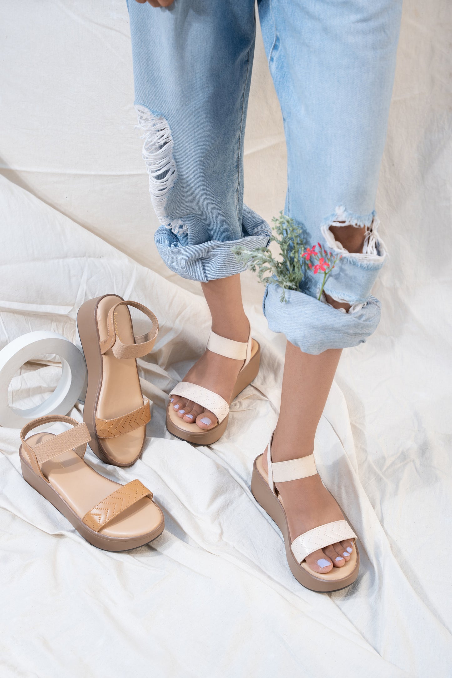 Monica wedge sandals in Beige