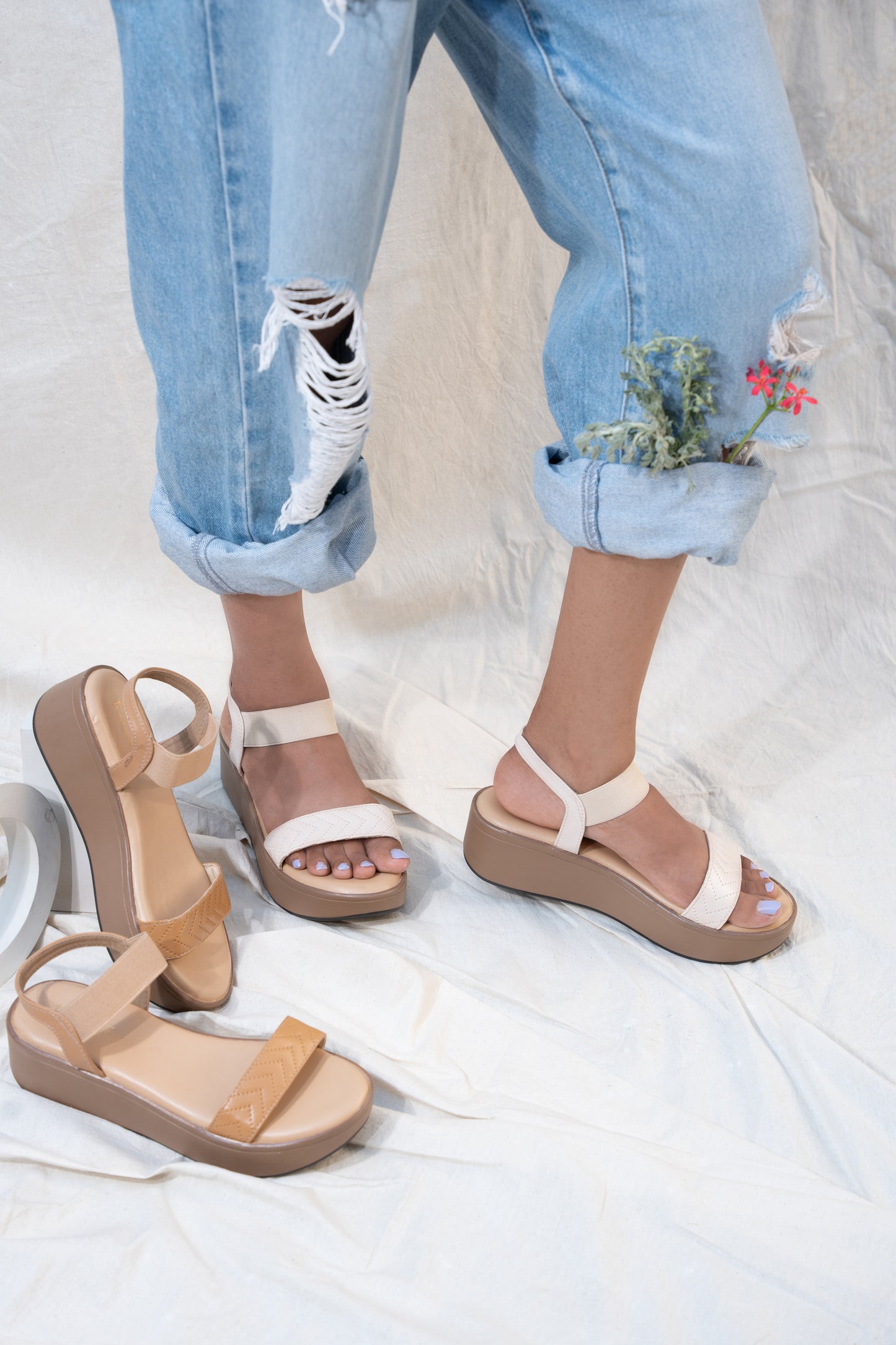 Monica wedge sandals in Beige