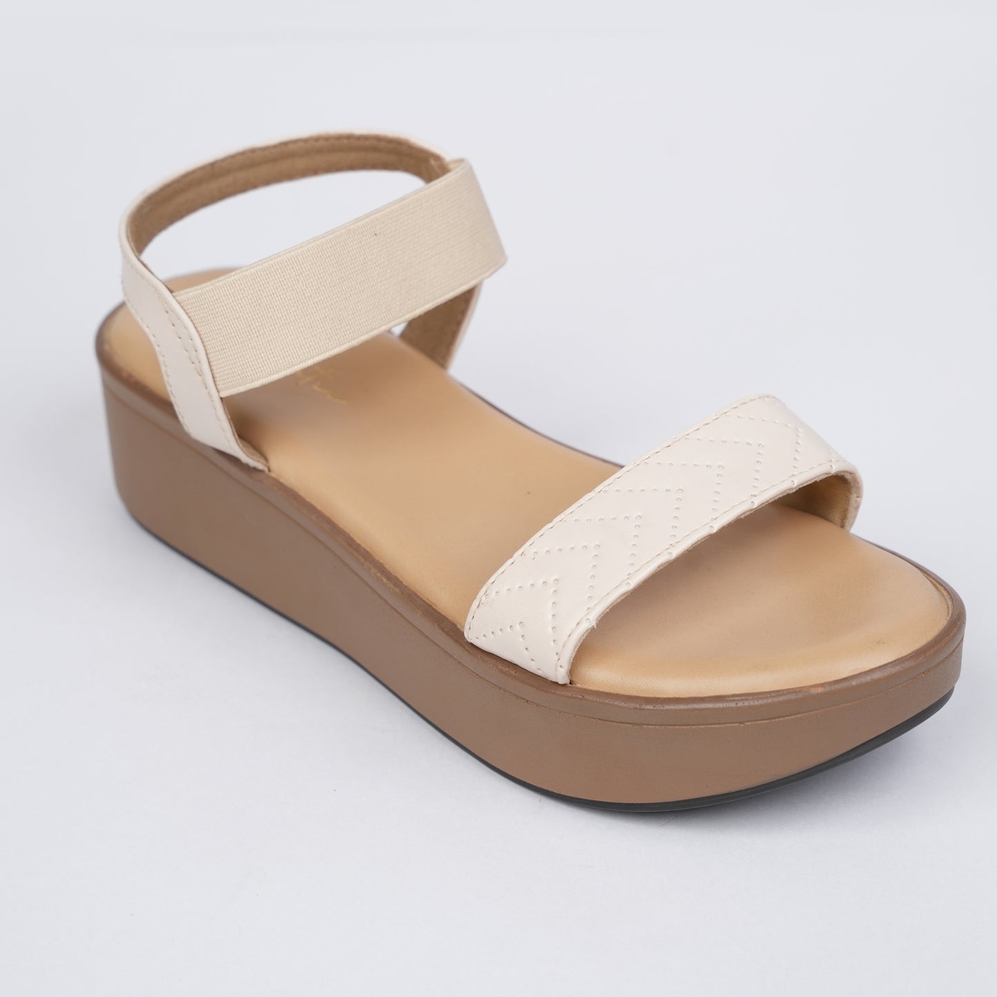 Monica wedge sandals in Beige
