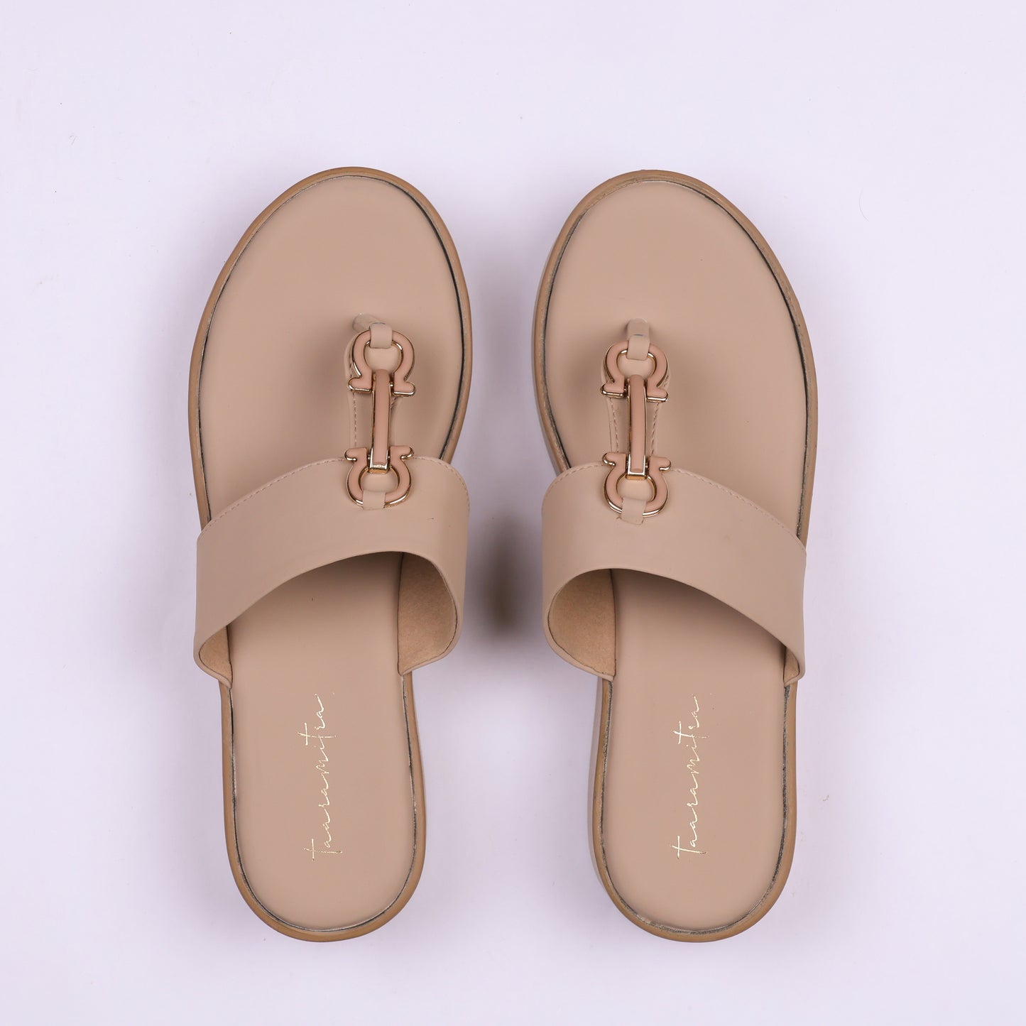 Vera V strap wedges in Beige