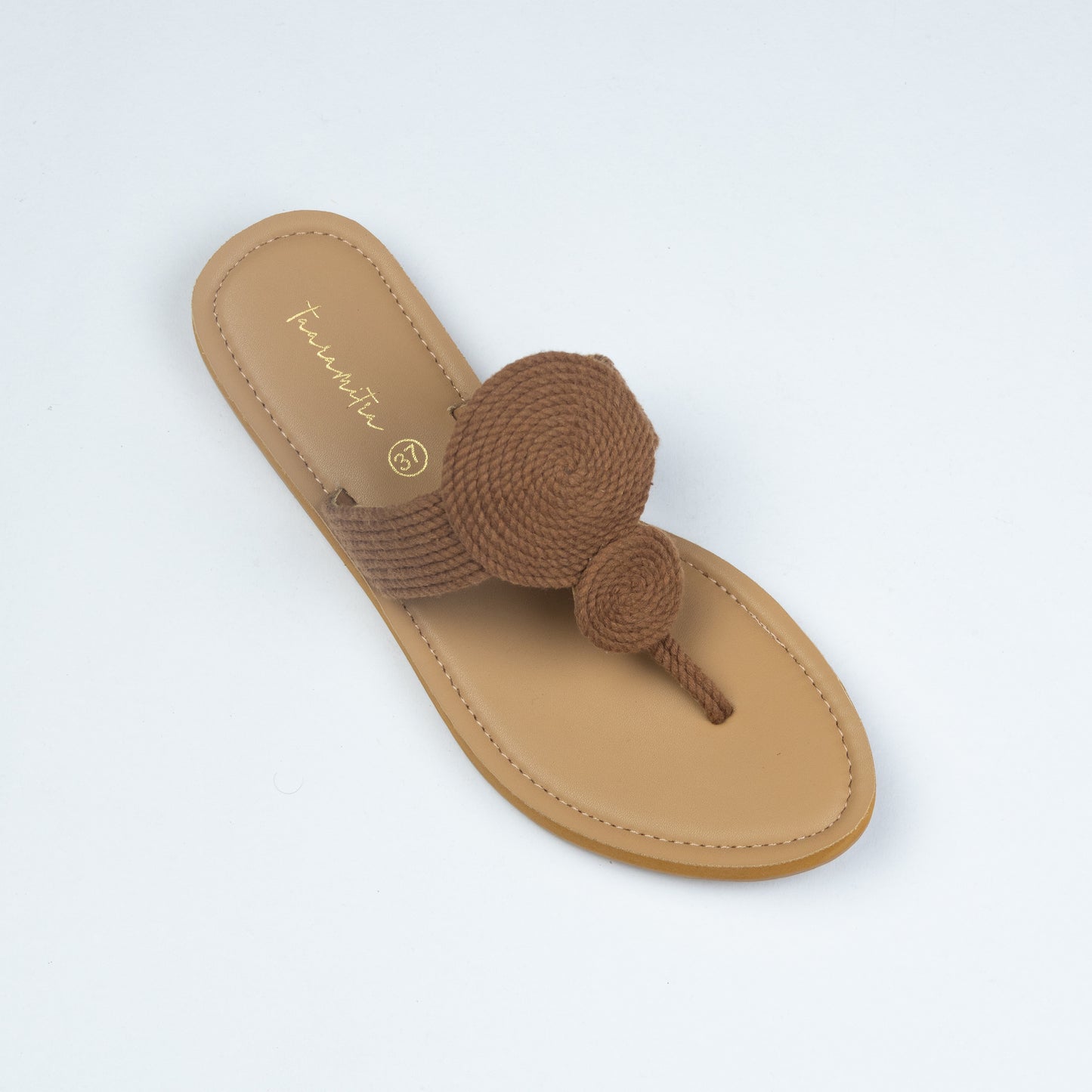 Isla flats in Brown