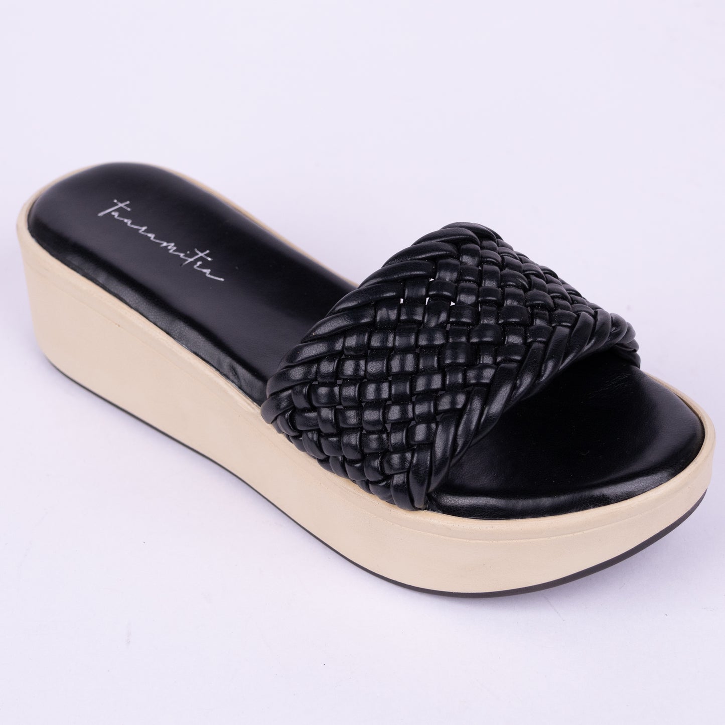 Rachel braided wedges in Black