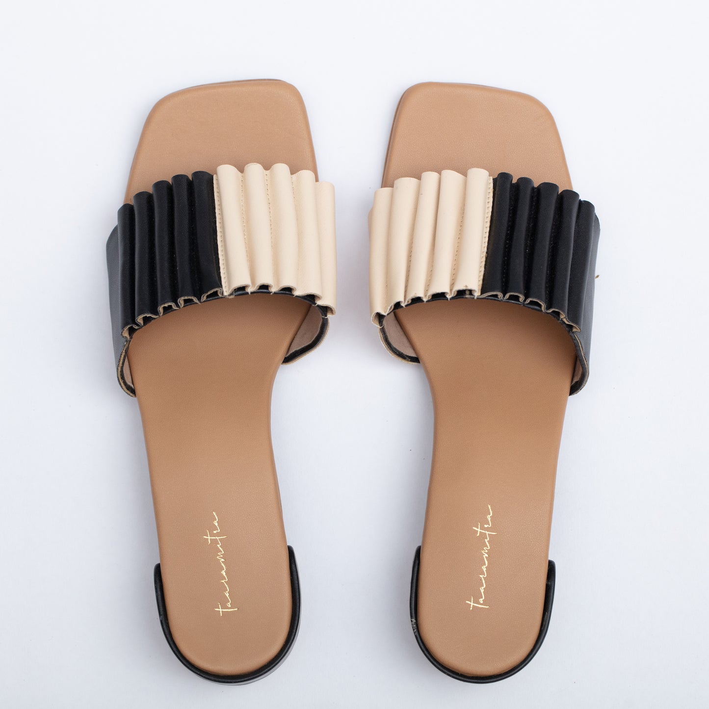 Multicolor block heels in black