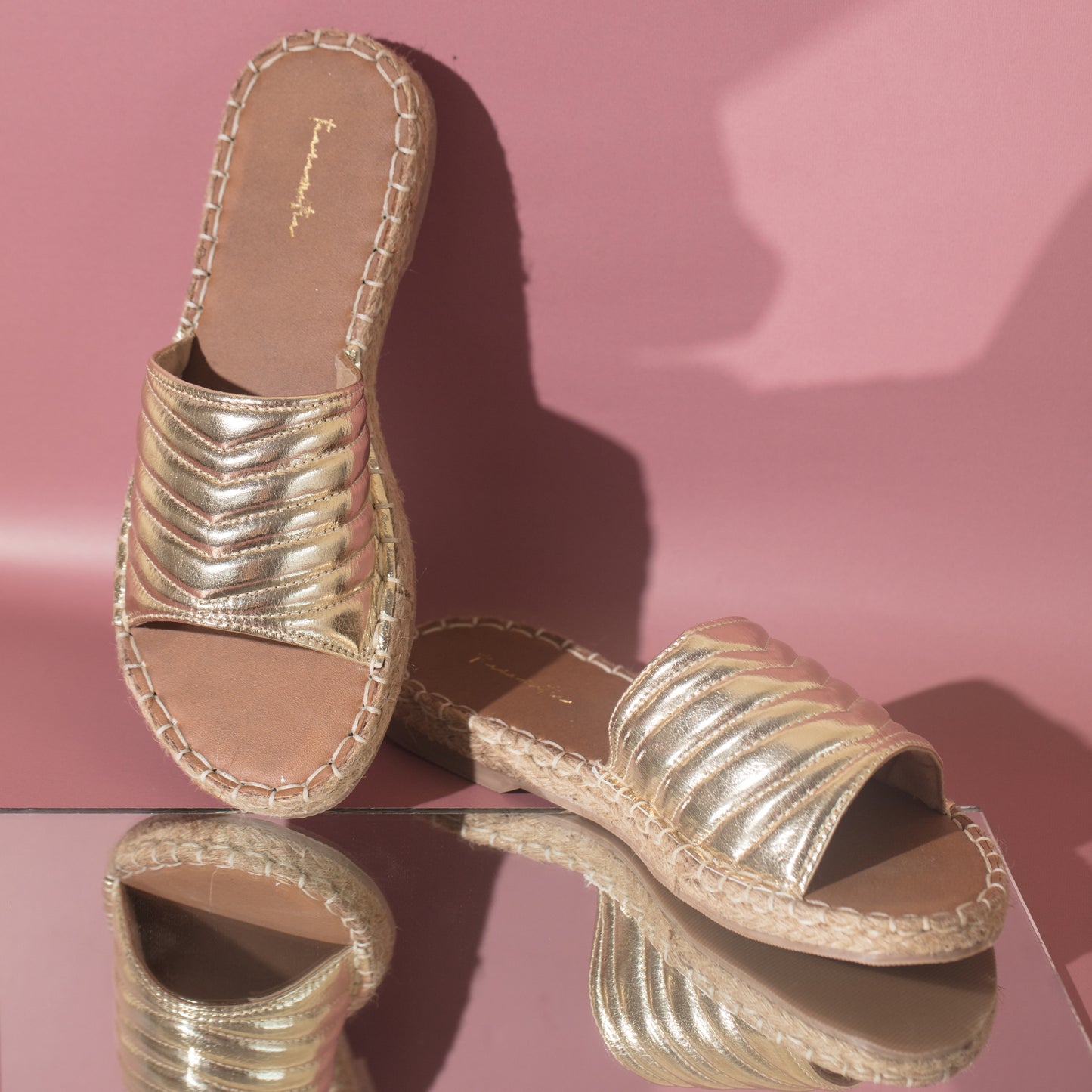 Fallen padded espadrilles in Gold