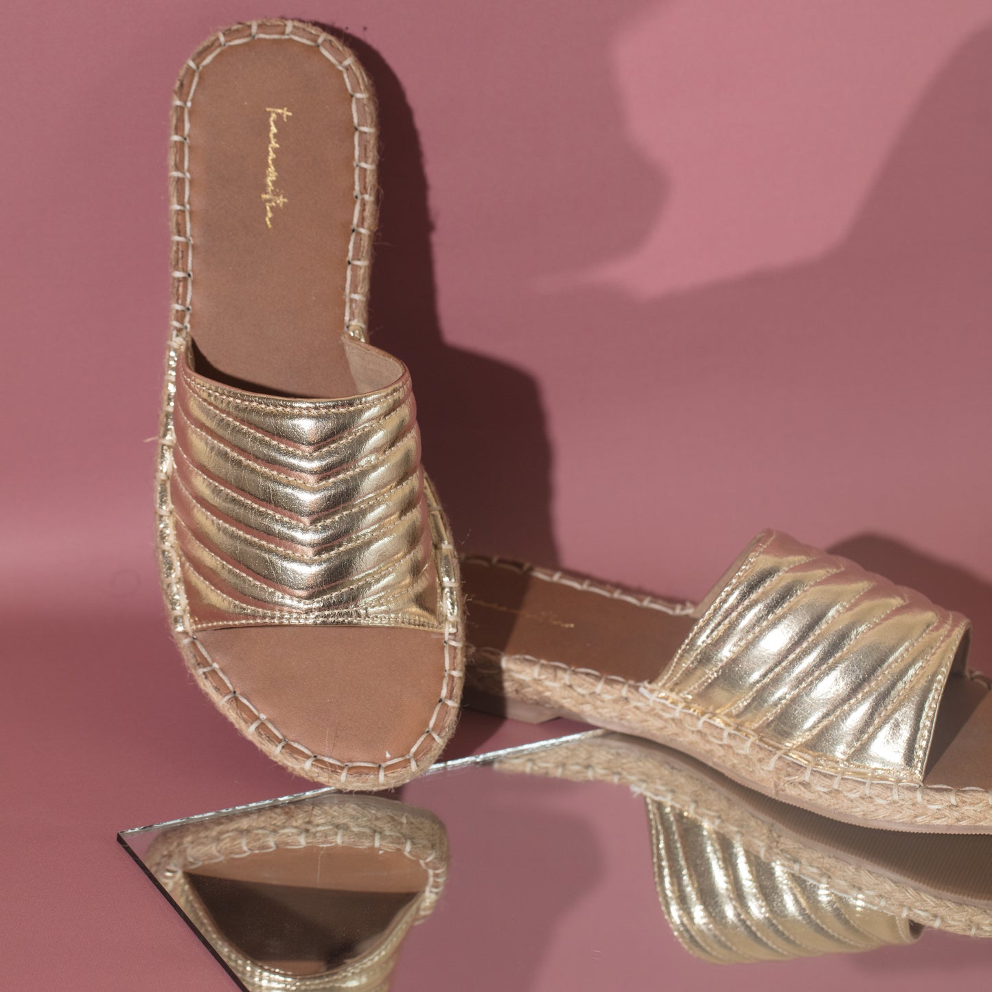Fallen padded espadrilles in Gold