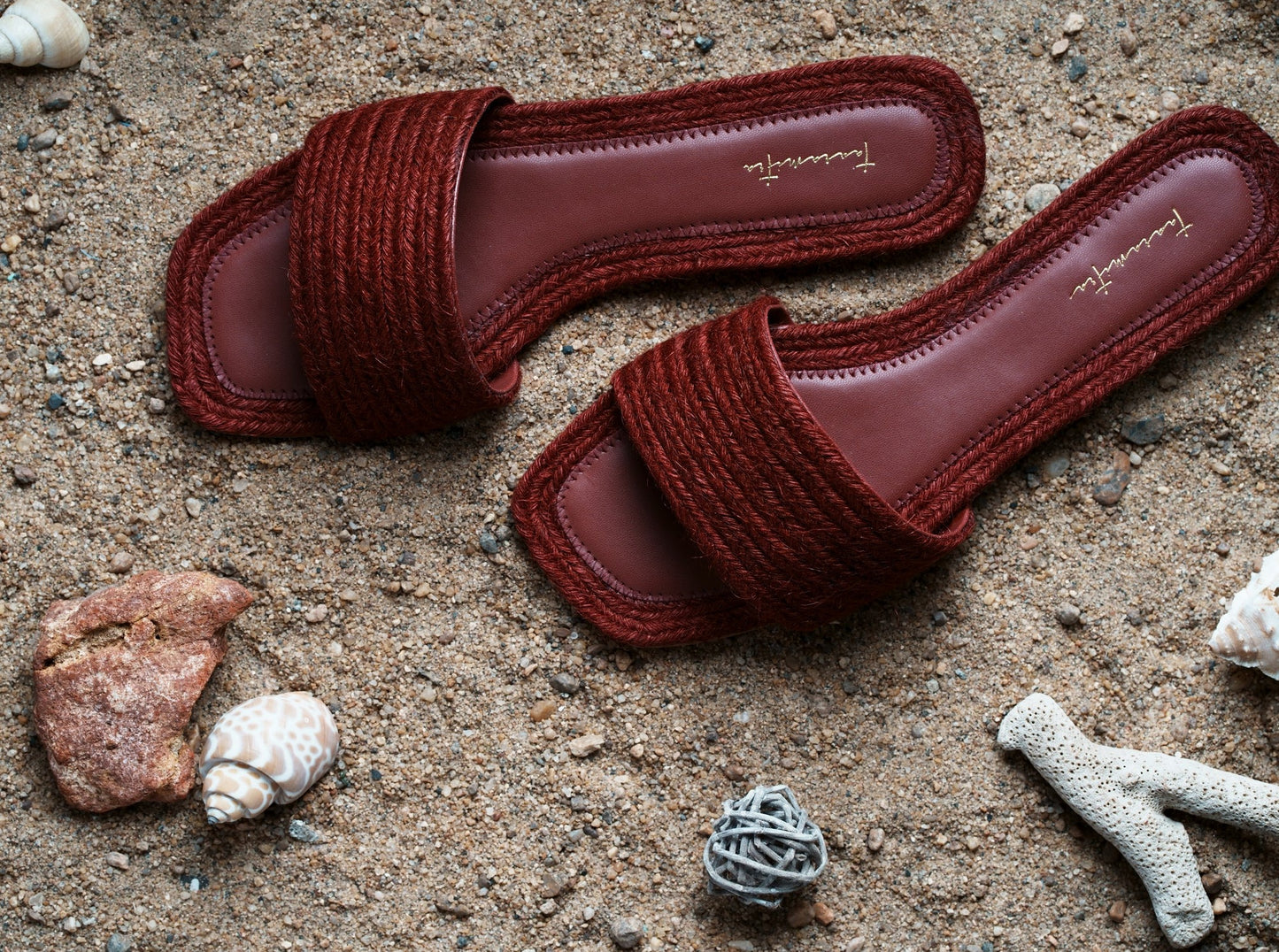Jute slider flats in Wine red
