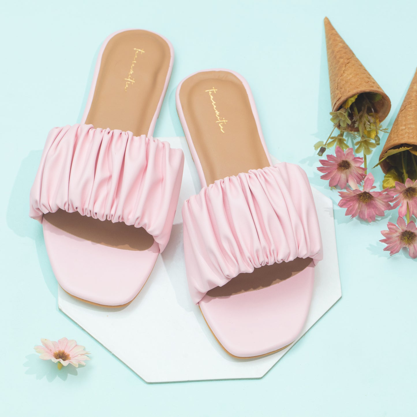 Kelly slider flats in Peach