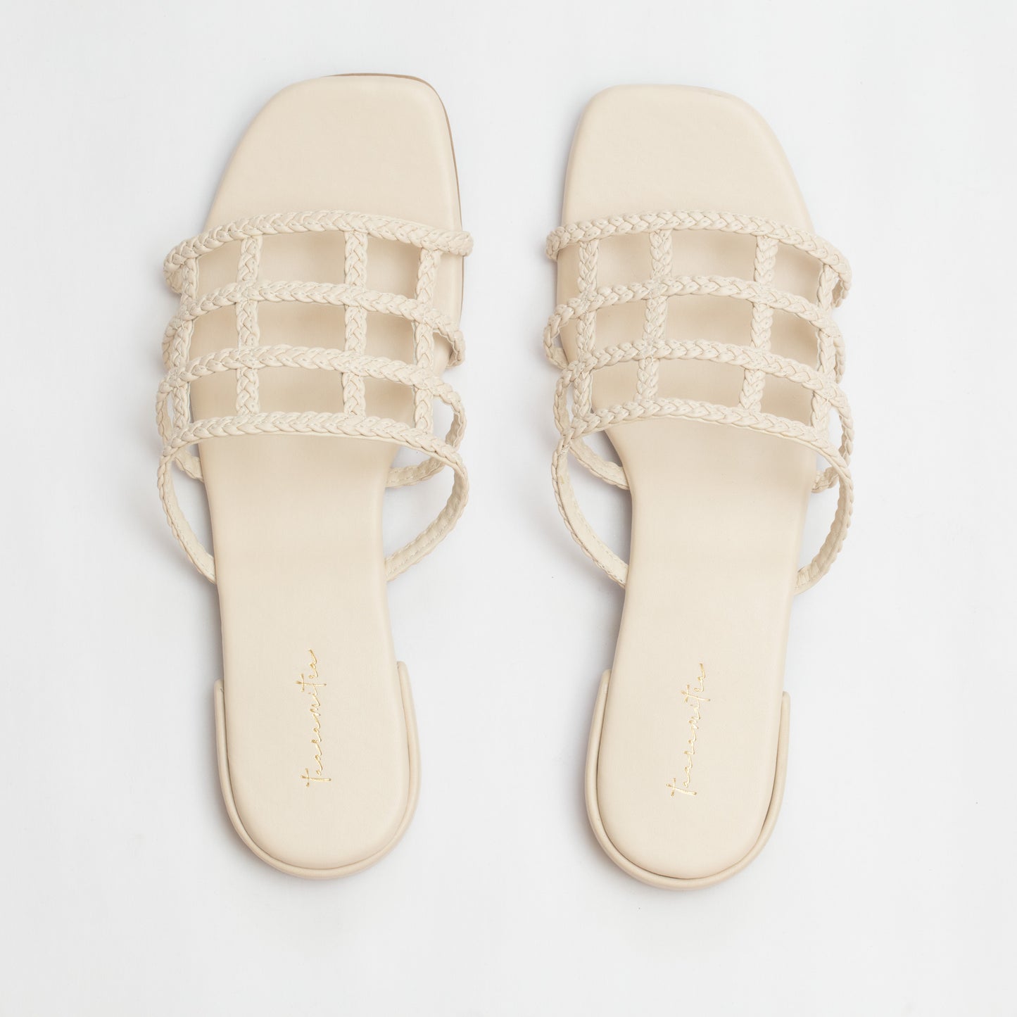 Paio tiny block heels in nude