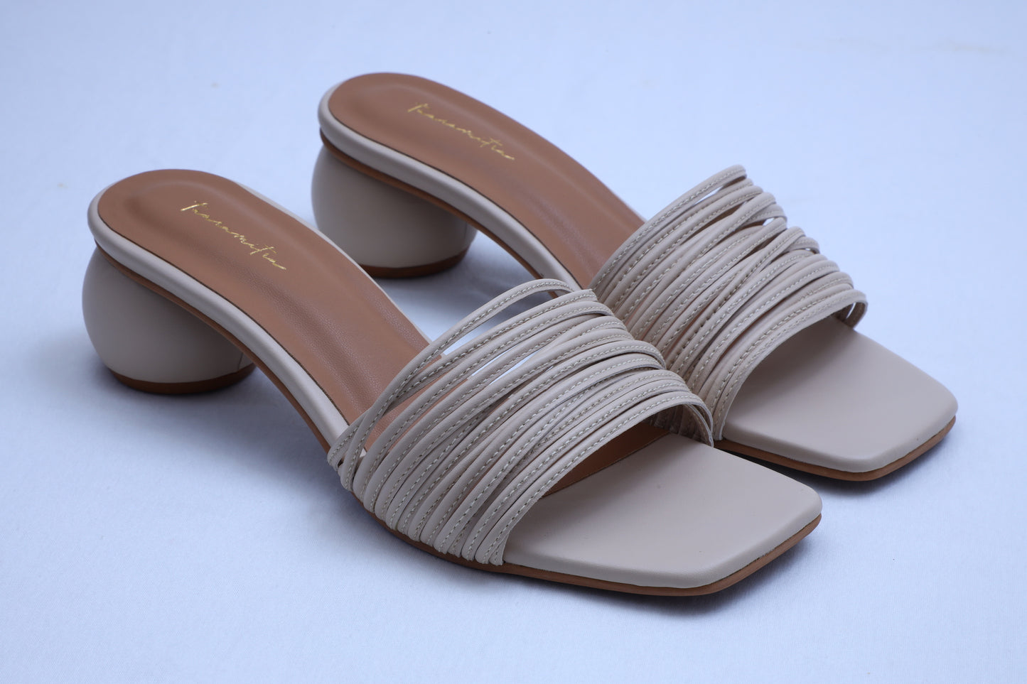 Multistrap round heels in Nude