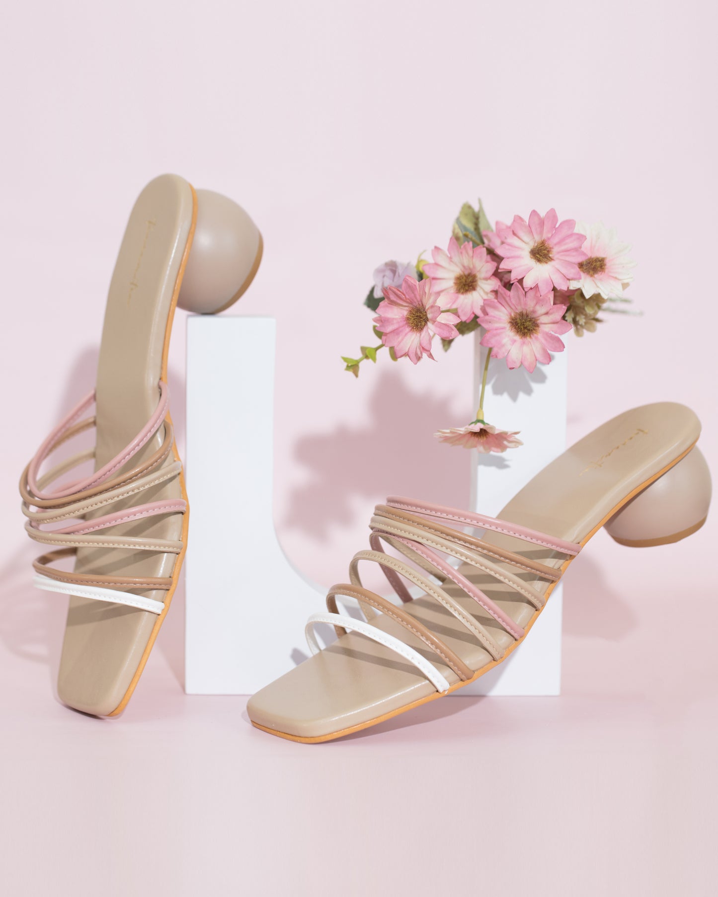 Jazz Multistrap round heels in Beige