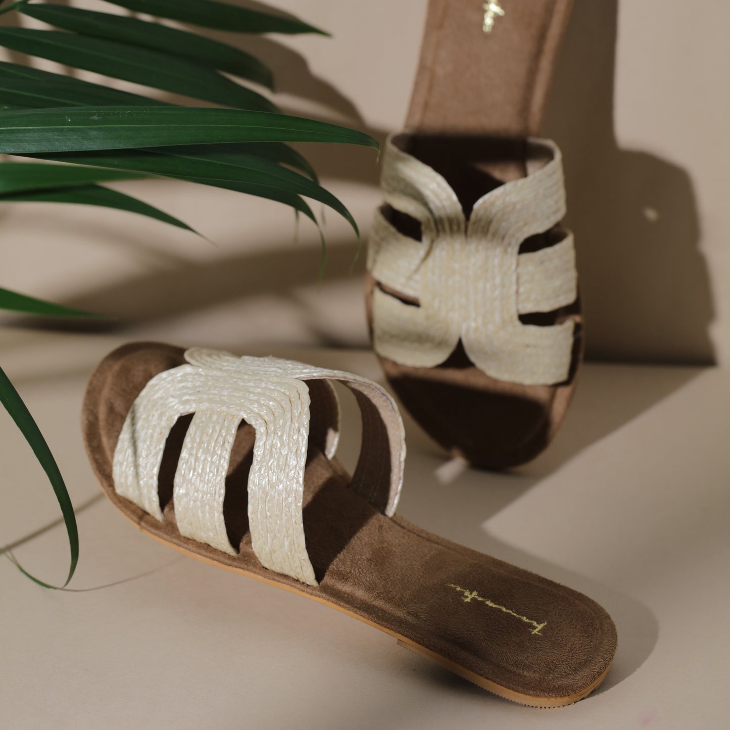 Aira raffia flats