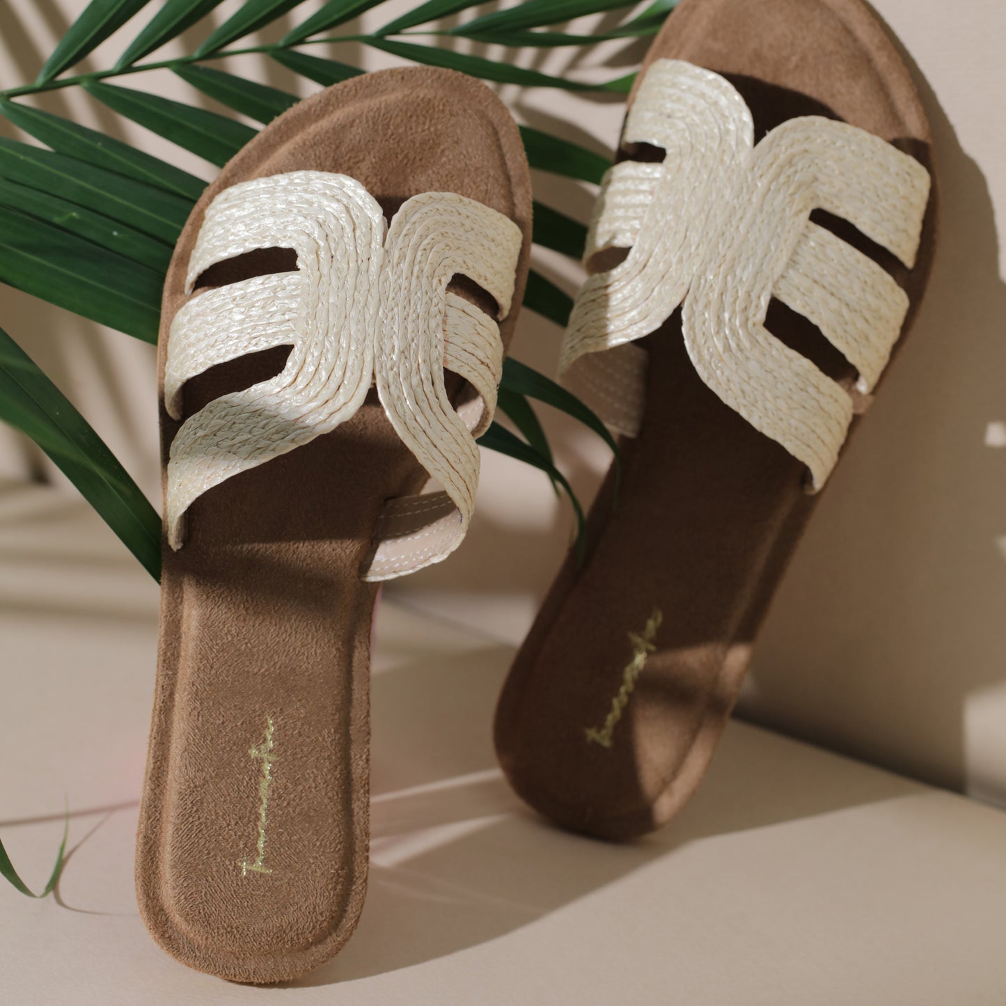 Aira raffia flats