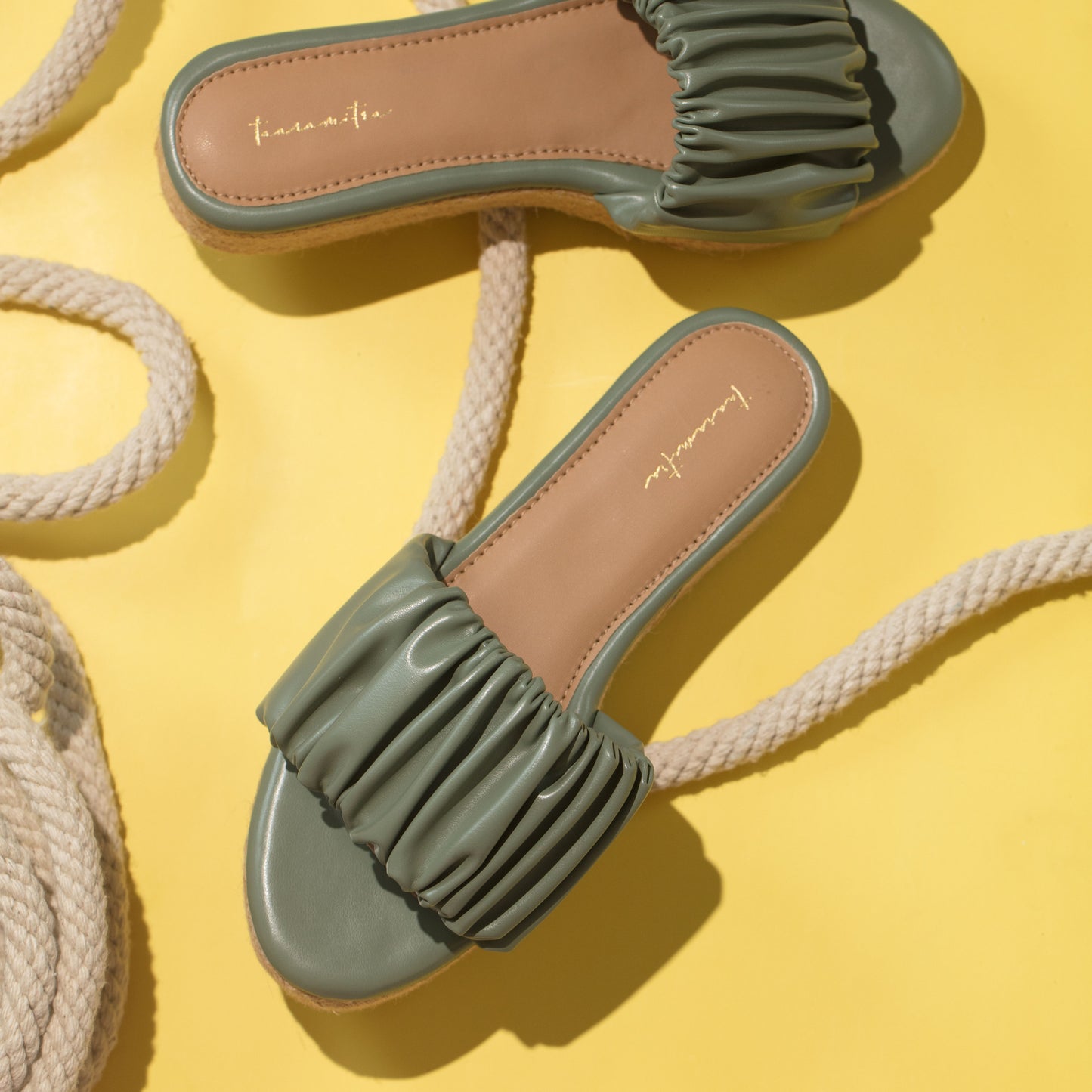 Jute flatform wedges in Olive