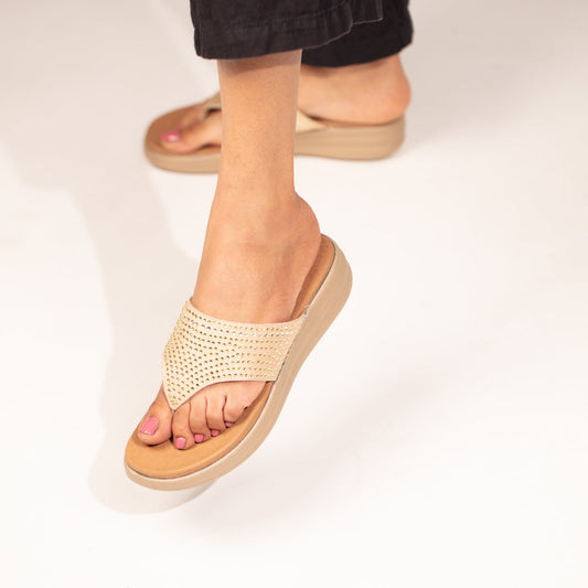 Tanvi V-strap comfort flats in beige