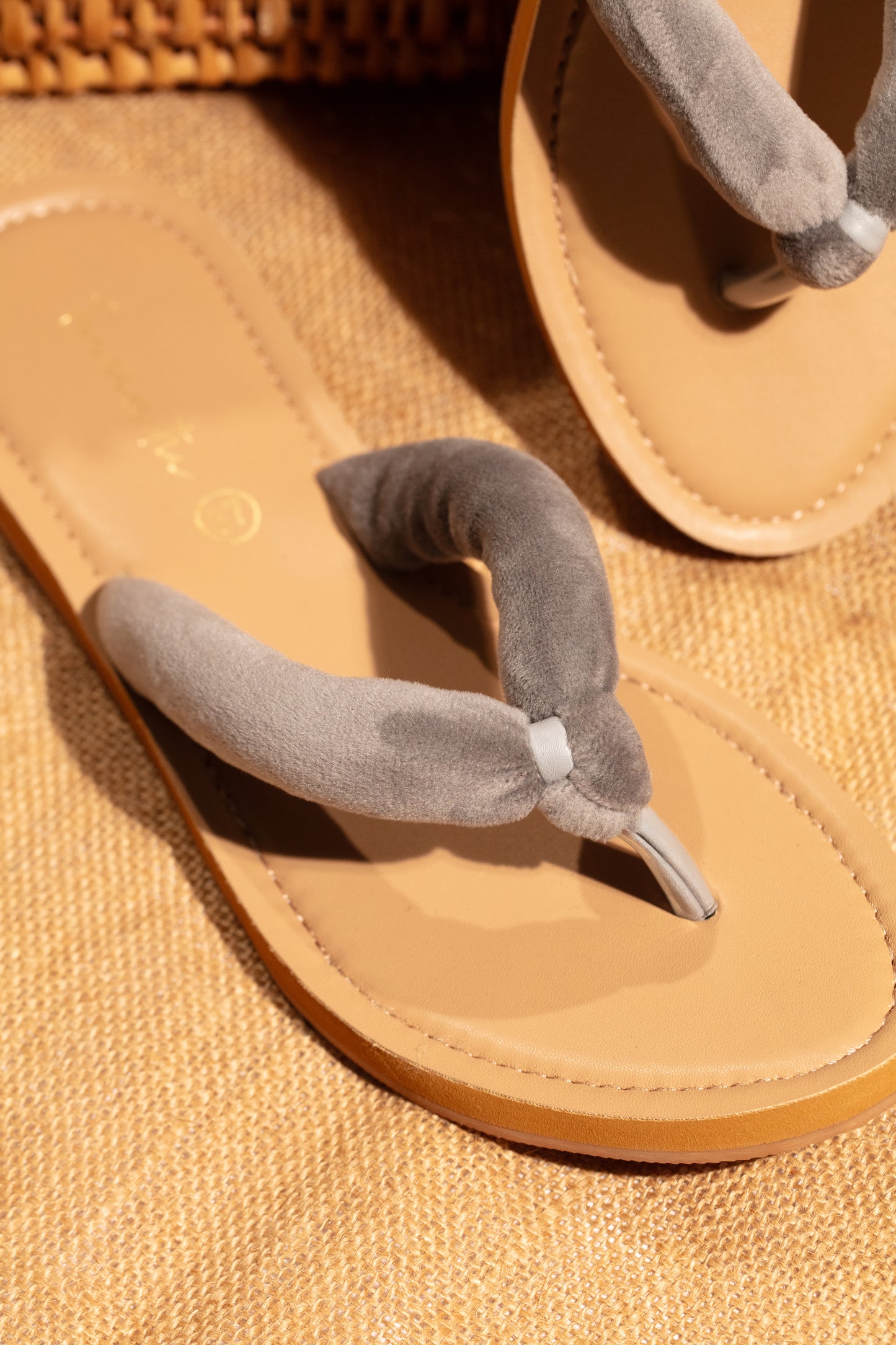 Sierra flats in grey