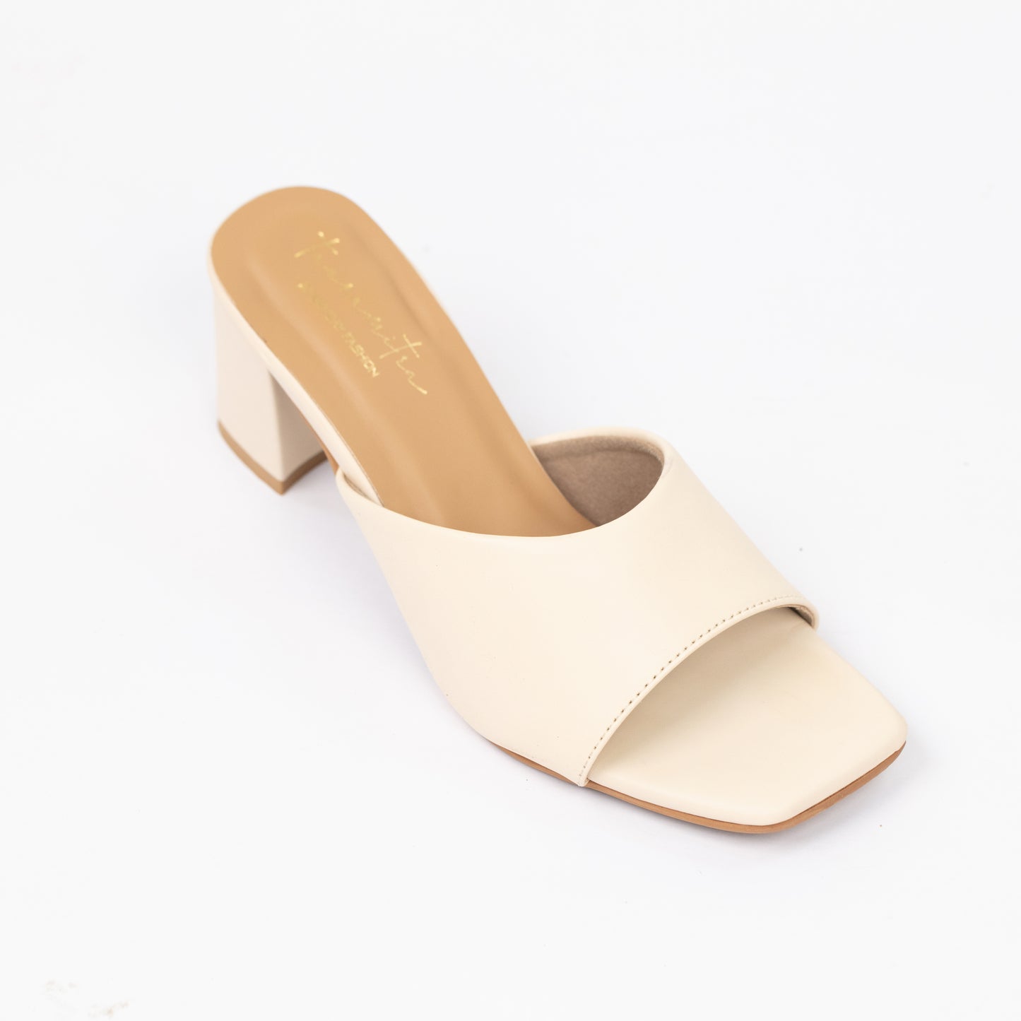 Aloha Block heels in nude