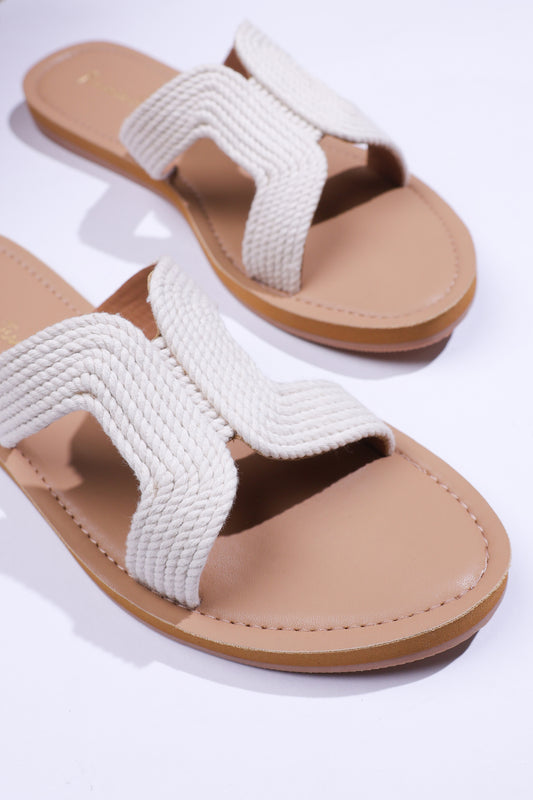 Havana flats in white
