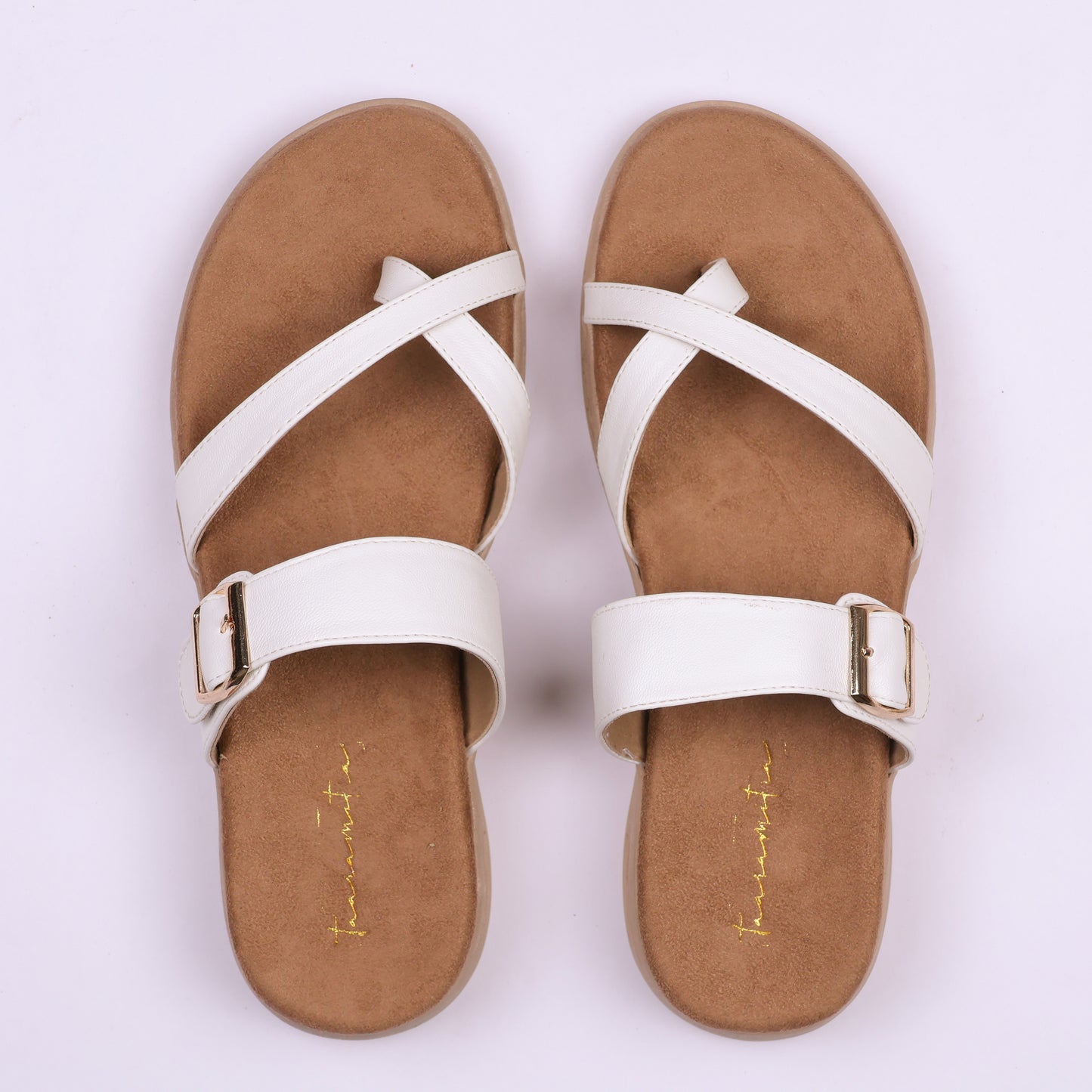 Leela toe ring flats in White