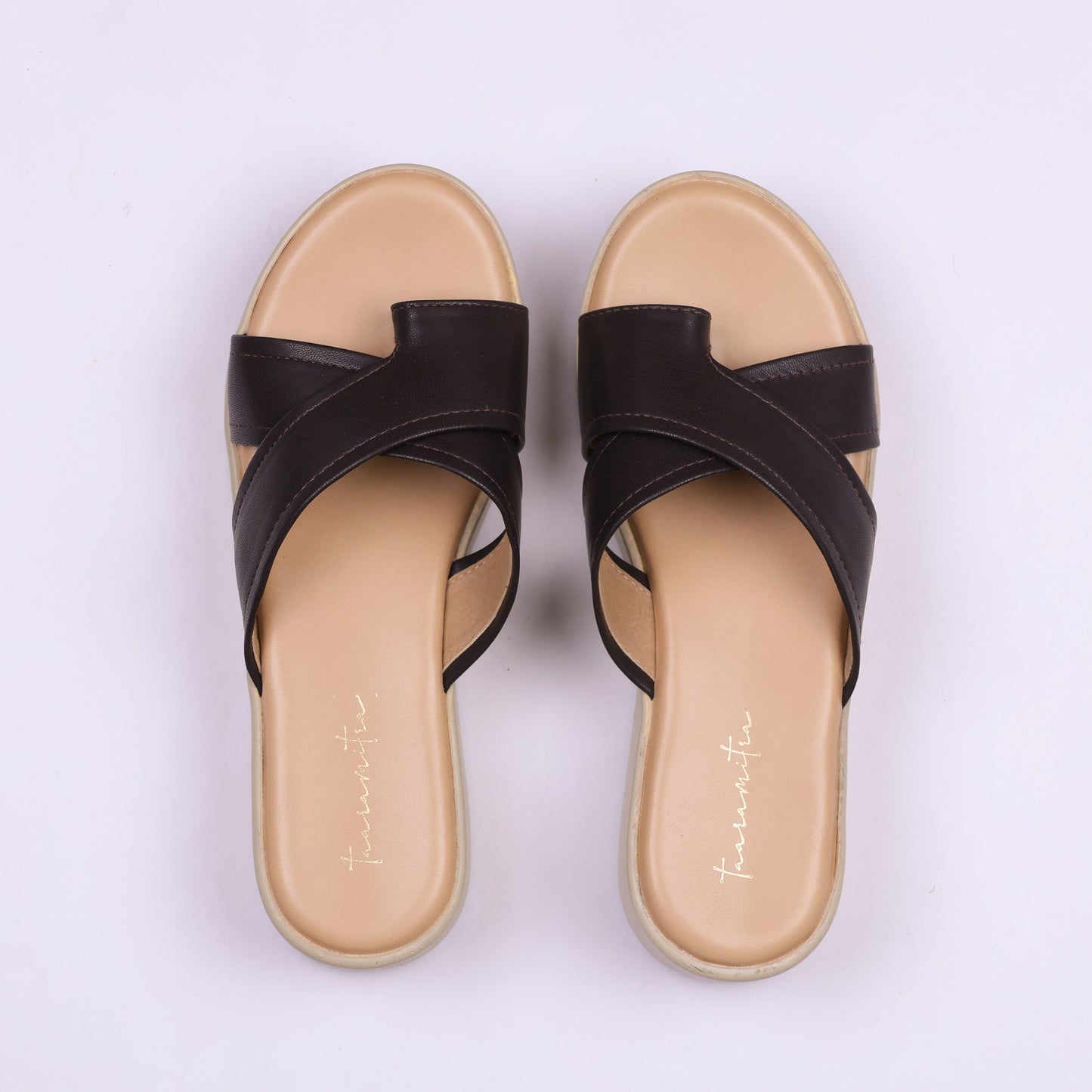 Sarah toe ring wedges in Black