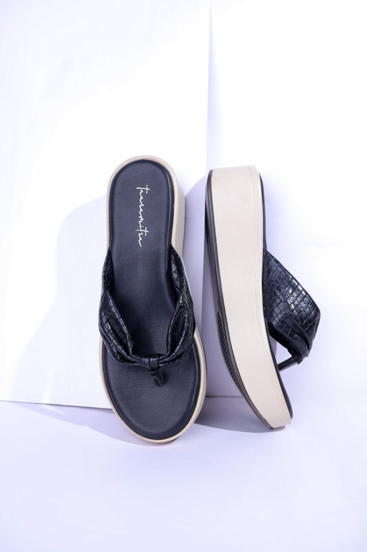 Marina V strap wedges in Black