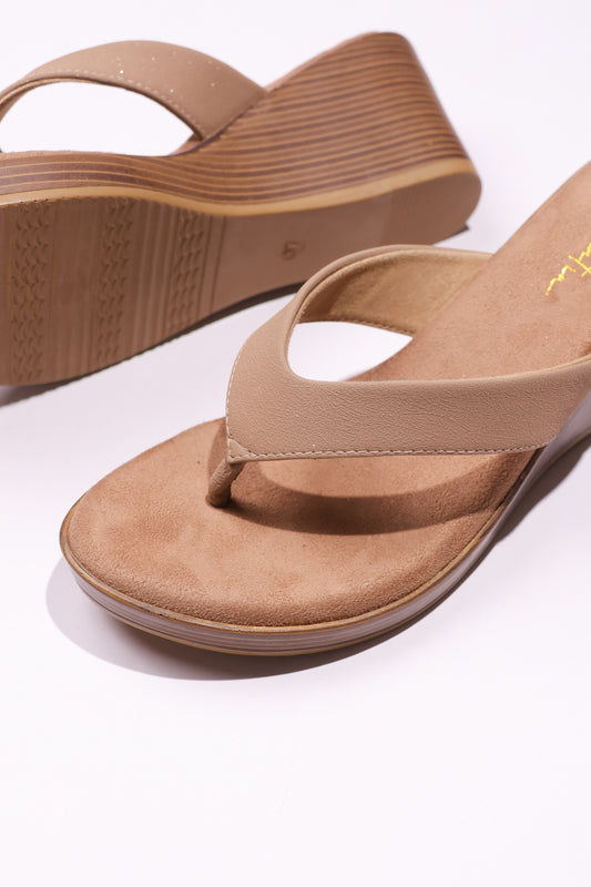 Nadia wedges in Brown