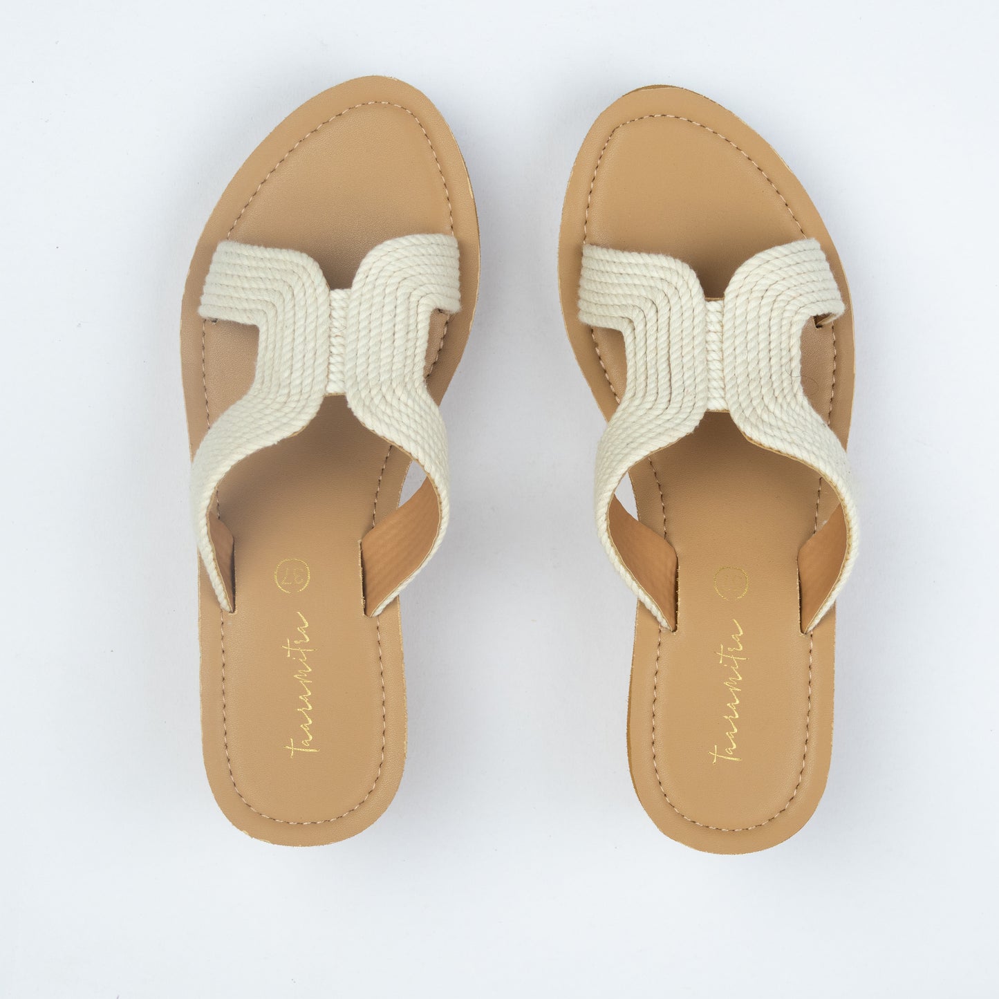 Capri wedges in white