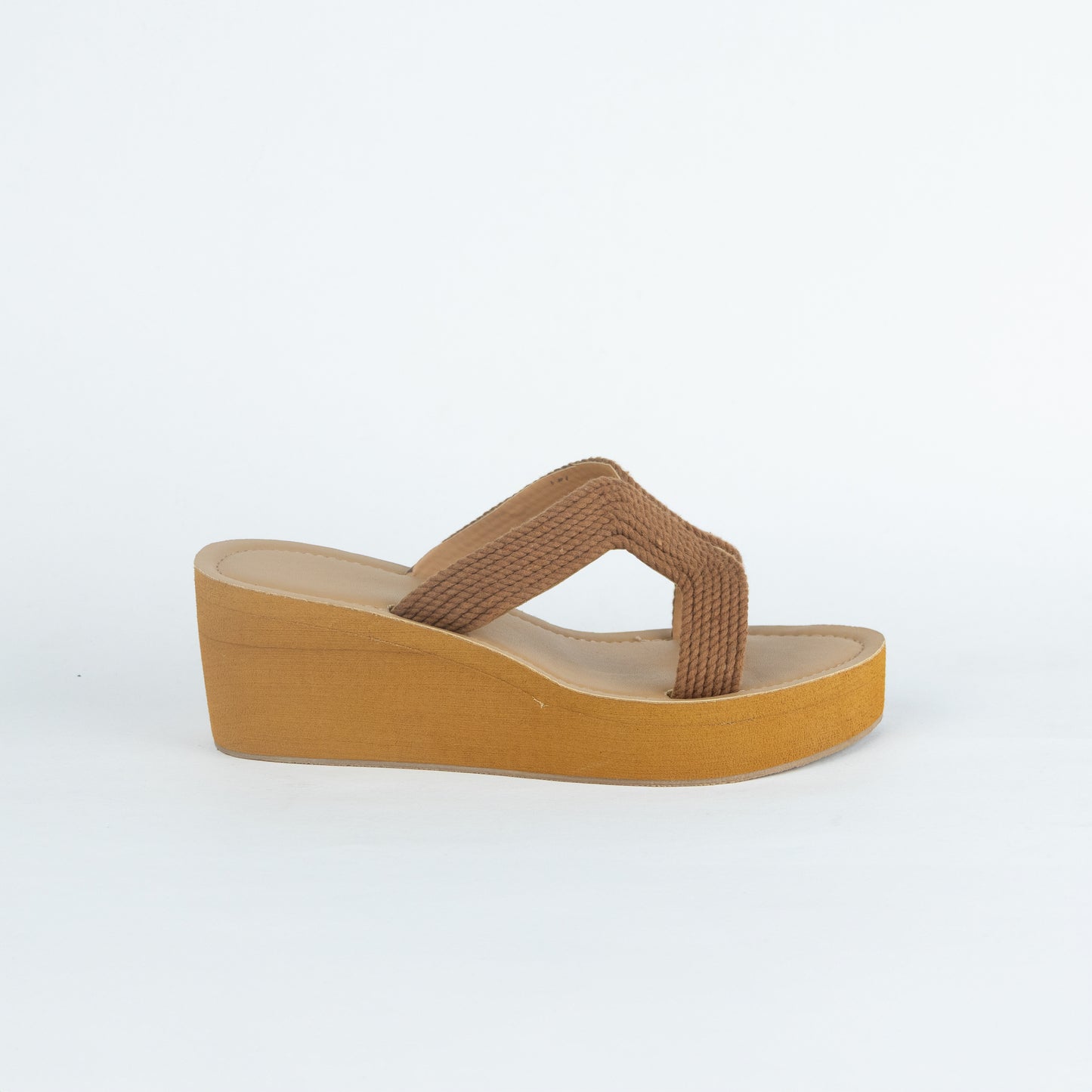 Capri wedges in Brown