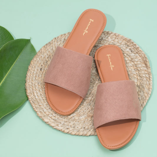 Lucy Suede flats in Peach