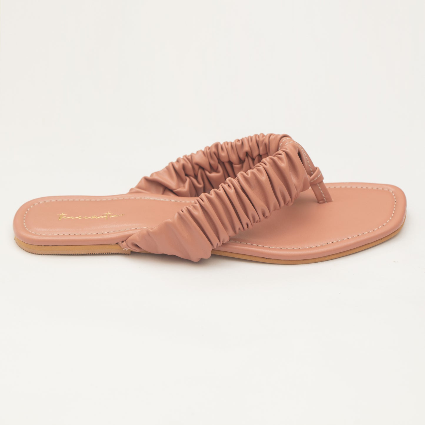 Jenny thong flats in Peach