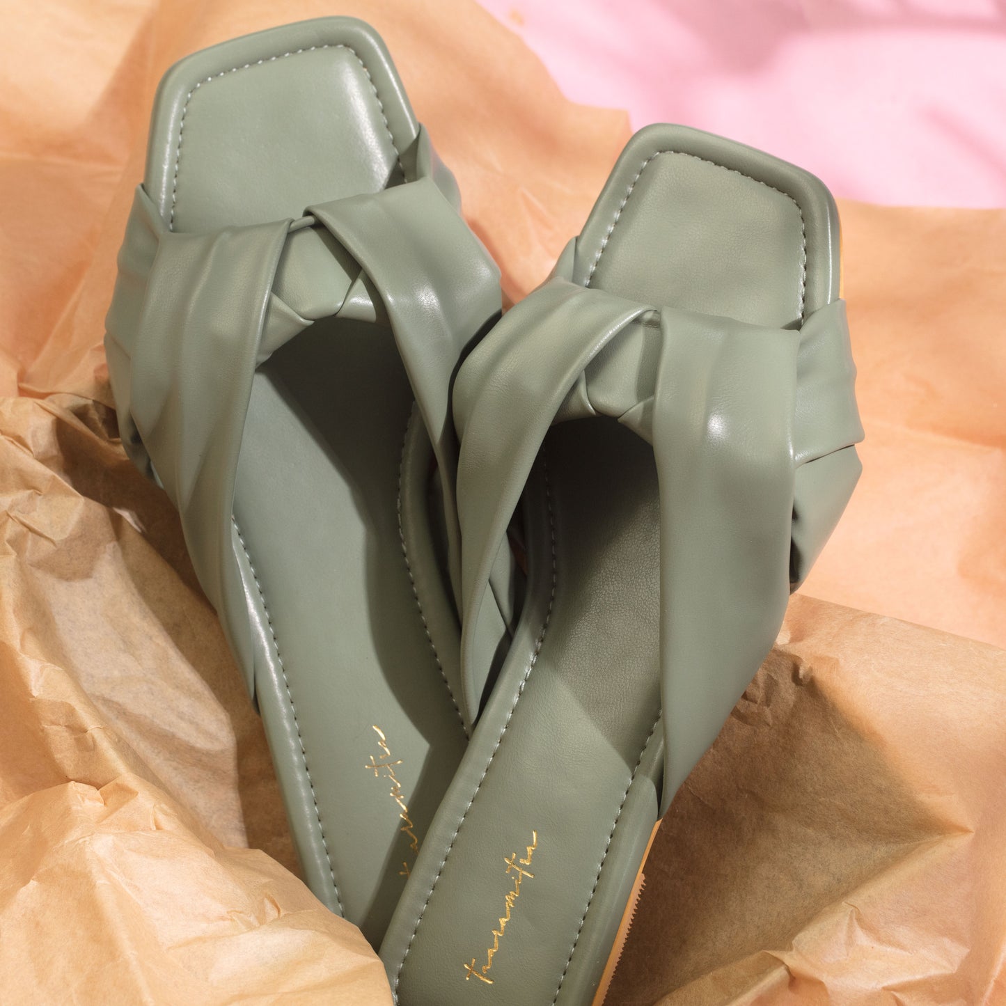Knotted slider flats in Green
